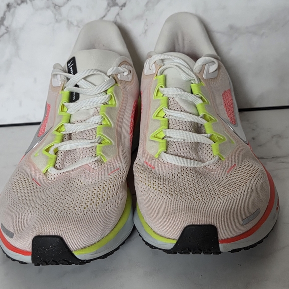 Nike Air Zoom Pegasus 41 Summit White Crimson Womens Sneakers Shoes Size 9 - Picture 3 of 9